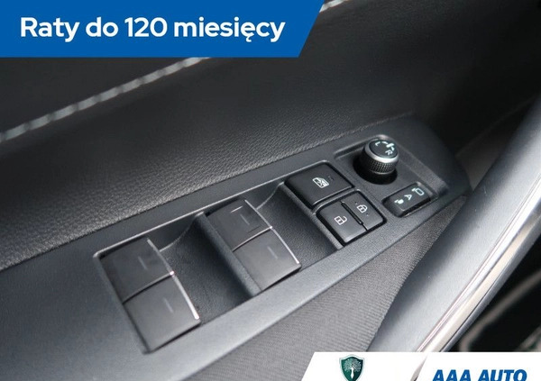 Toyota Corolla cena 89000 przebieg: 41820, rok produkcji 2019 z Kowary małe 137